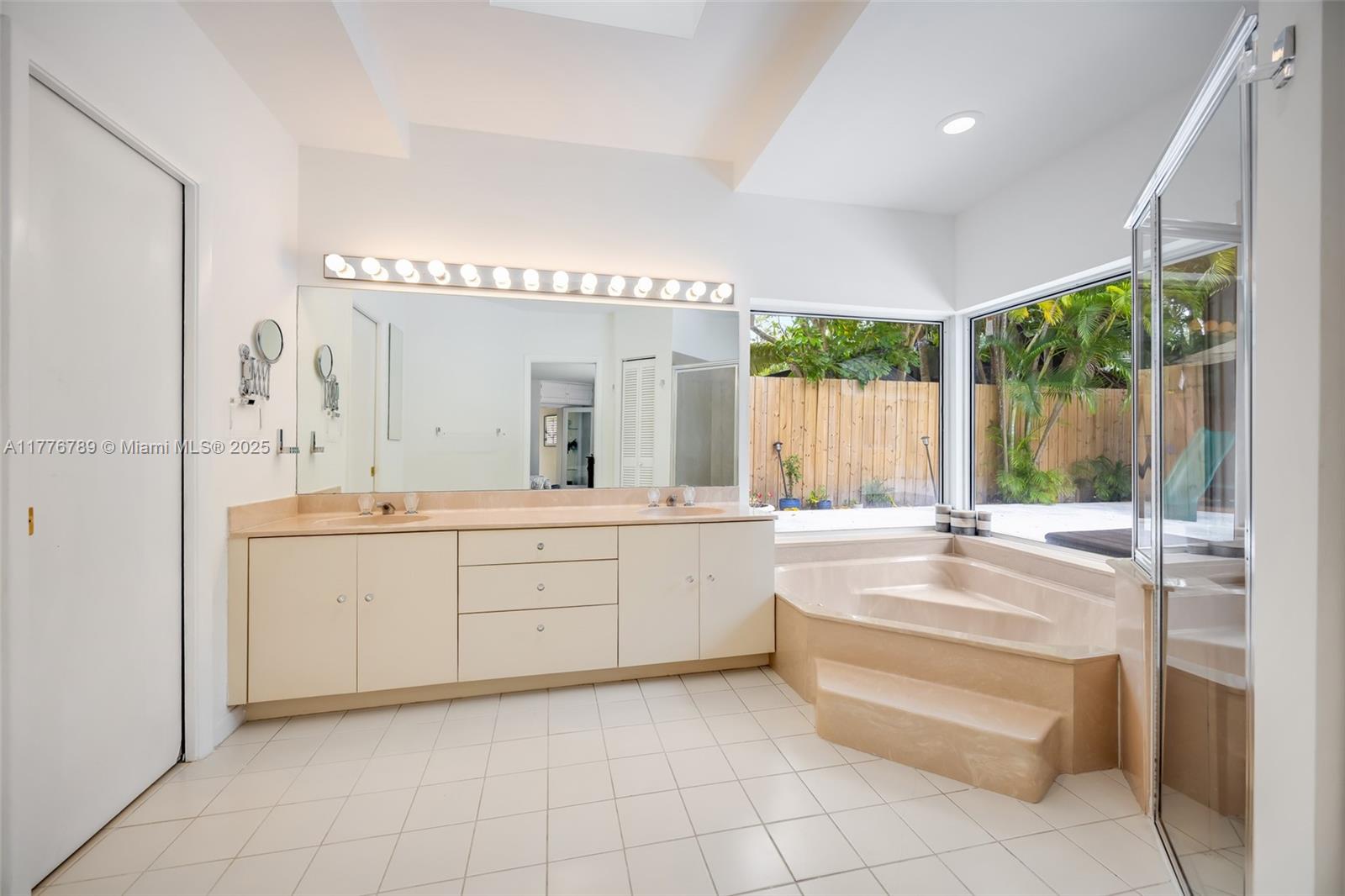 OLYMPIA PARK - Residential