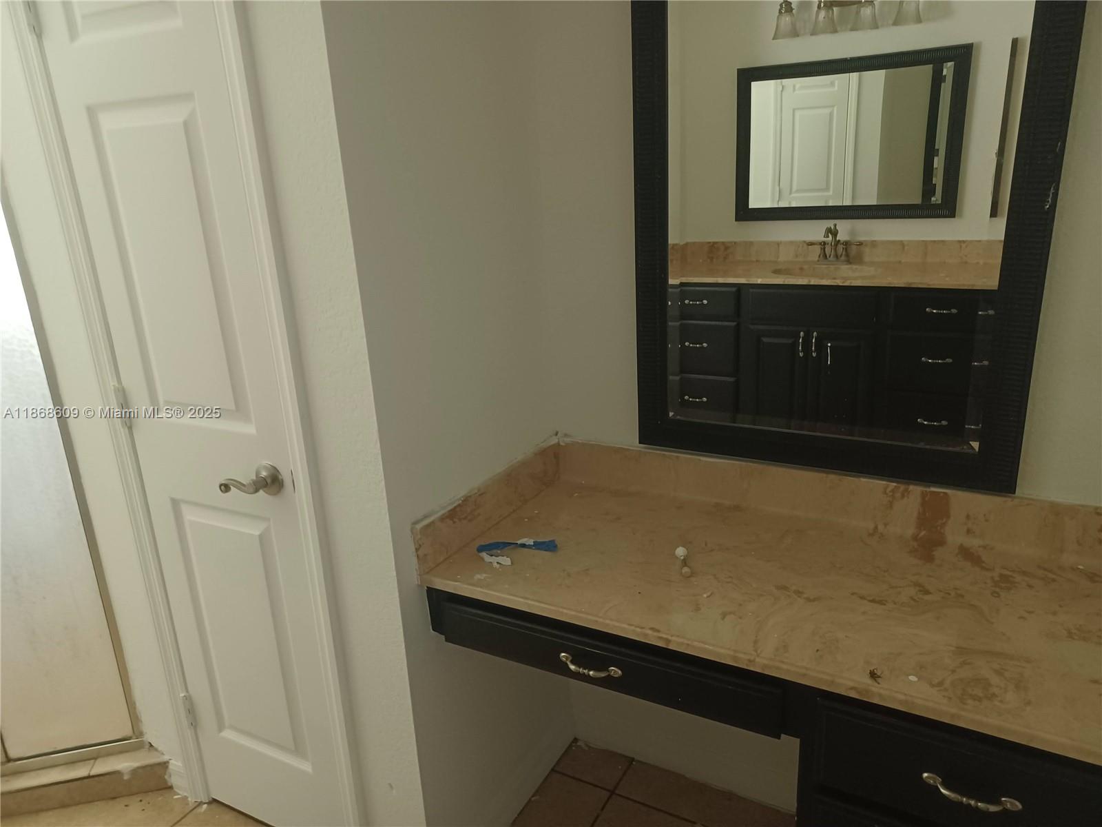 HOLIDAY LAKE AREA - Residential