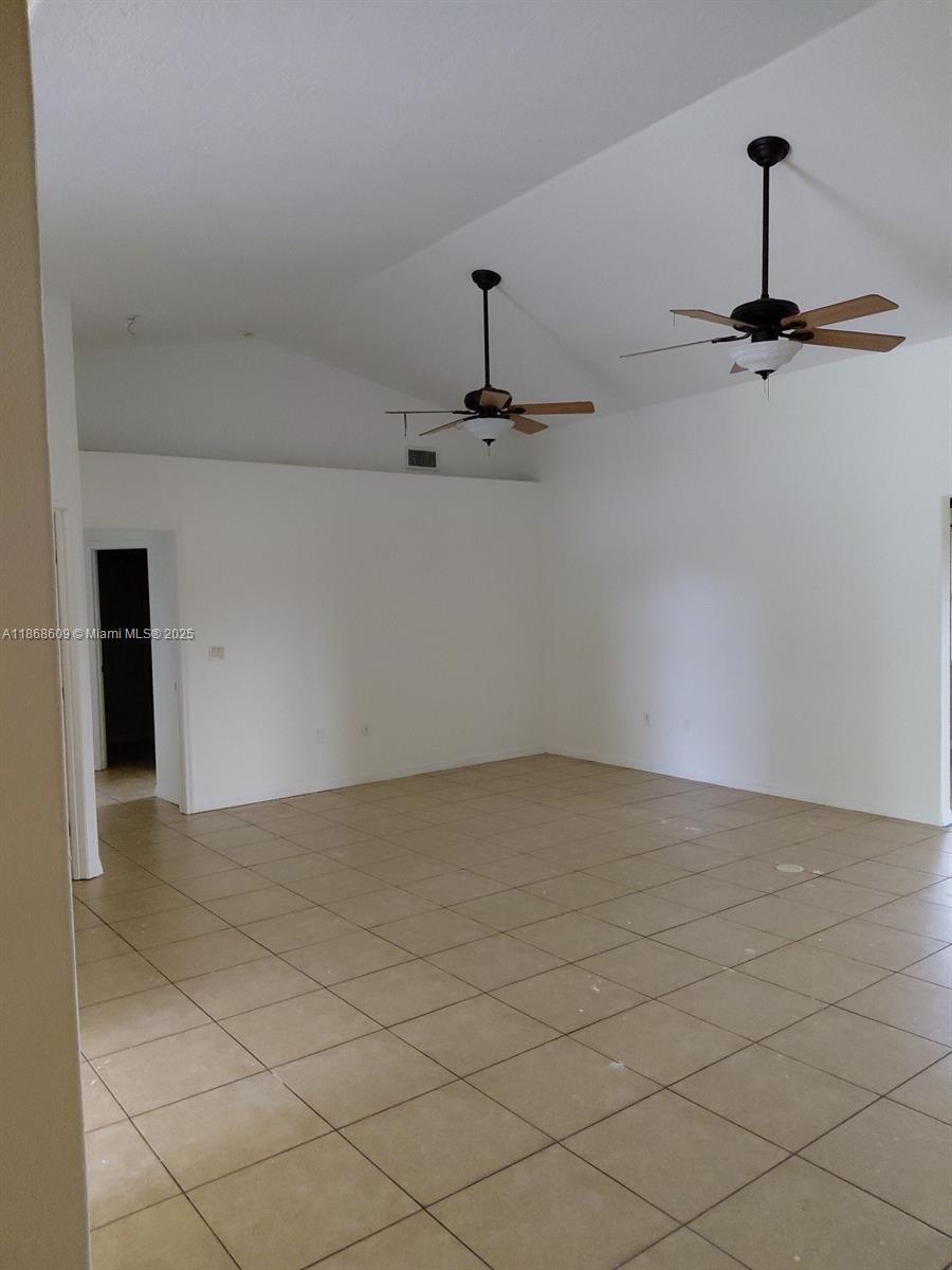 HOLIDAY LAKE AREA - Residential