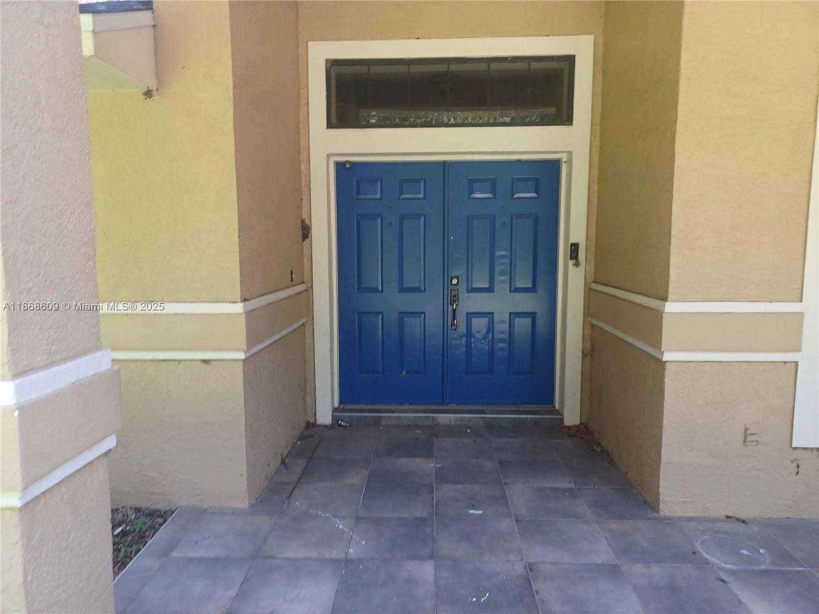 HOLIDAY LAKE AREA - Residential