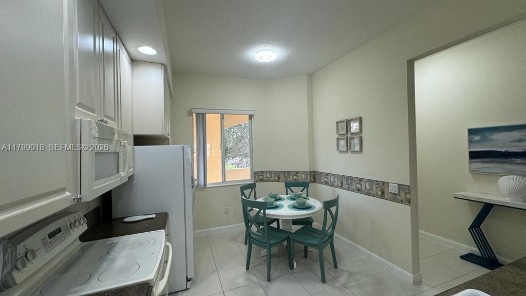 HARBOUR ISLE AT HUTCHINSO - Residential