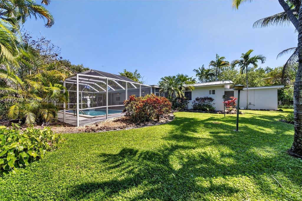 Photo of 10142 SW 79th Ave, Miami, FL 33156 (MLS # A11991719)