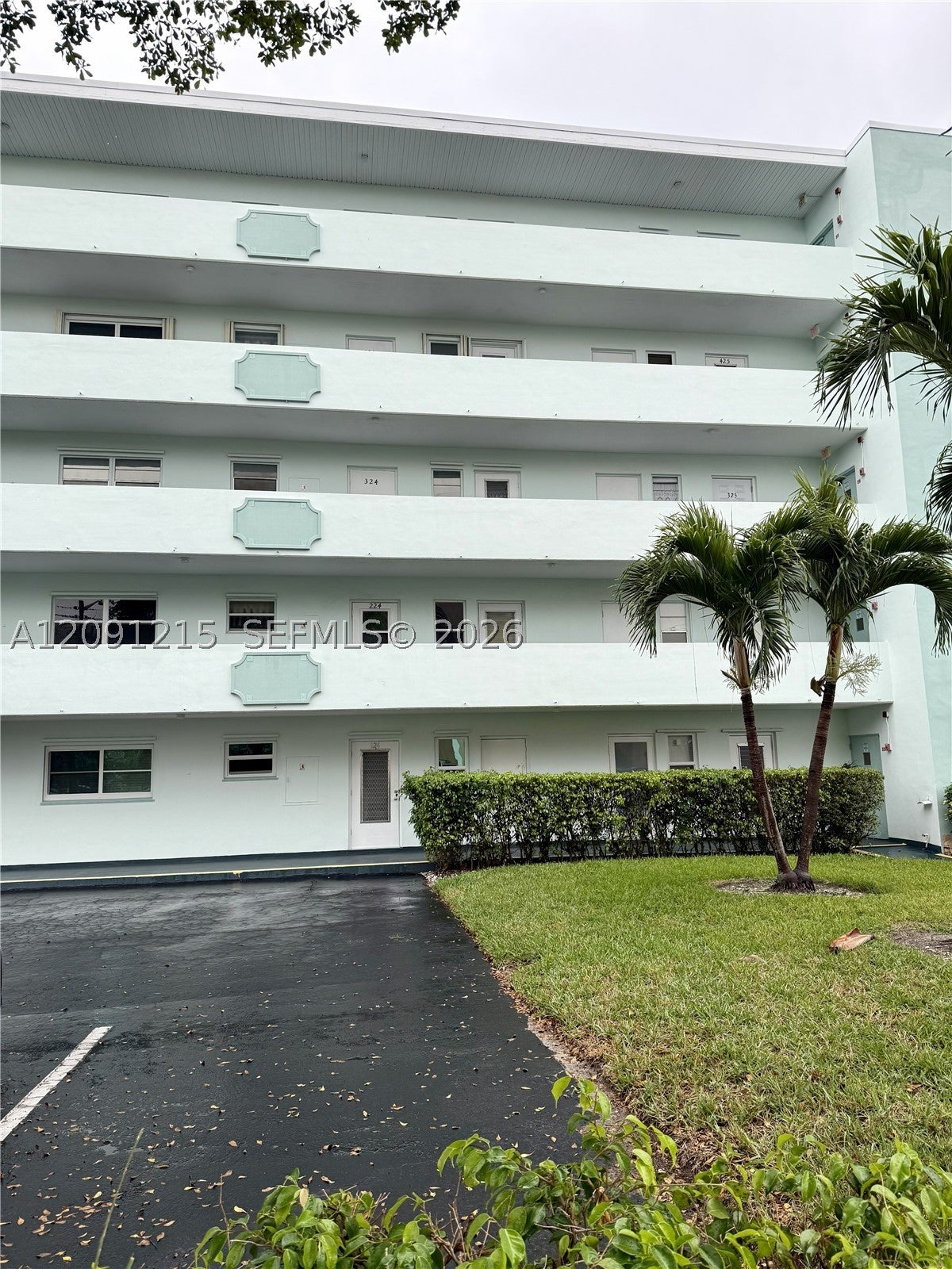 600 NE 14th Ave 224