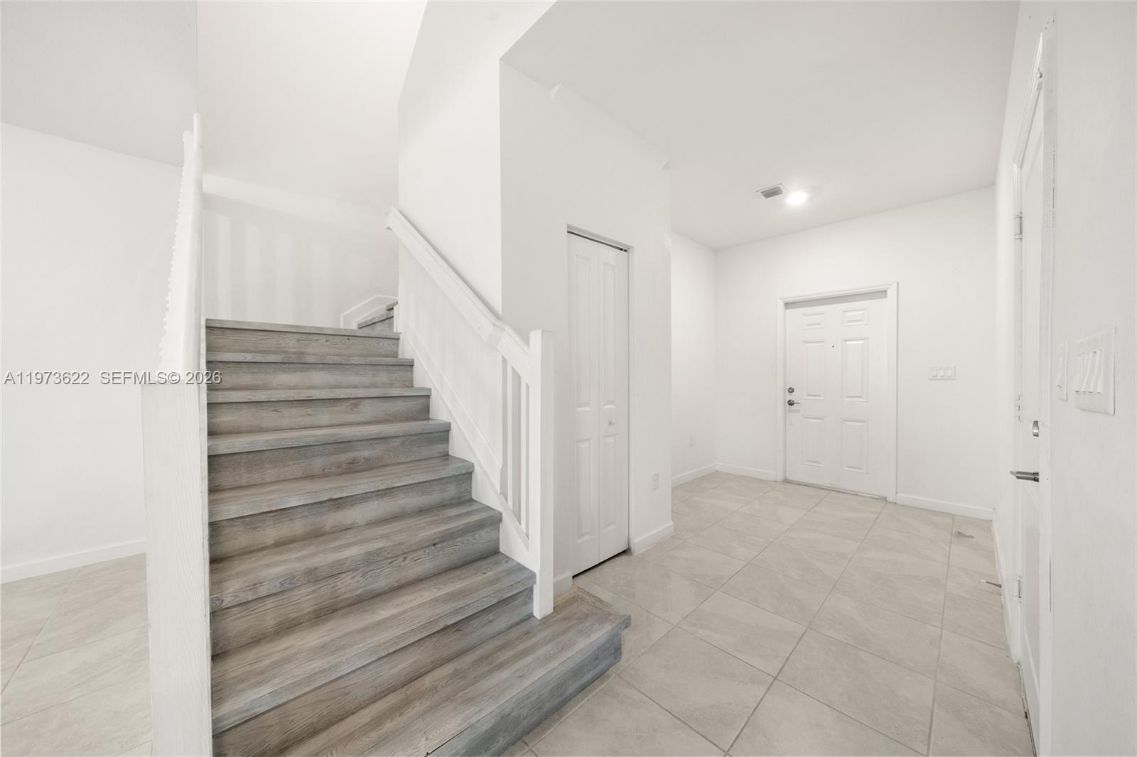 ENCLAVE SOUTH PHASE 2 - Residential