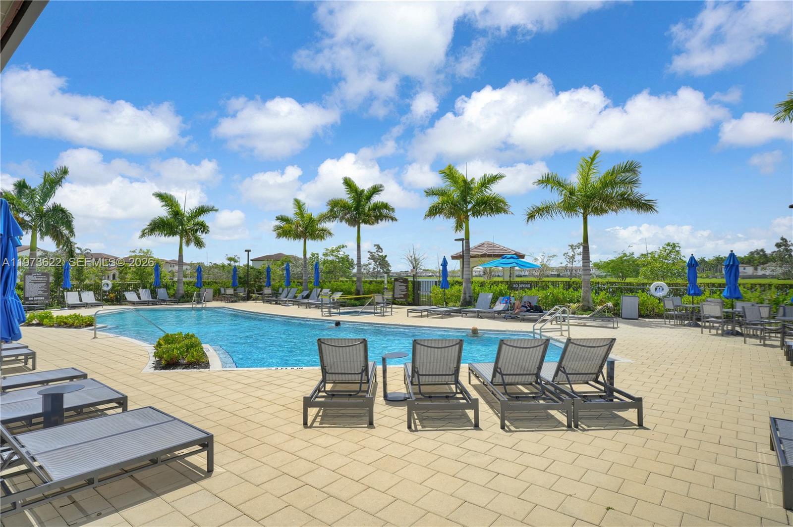 ENCLAVE SOUTH PHASE 2 - Residential