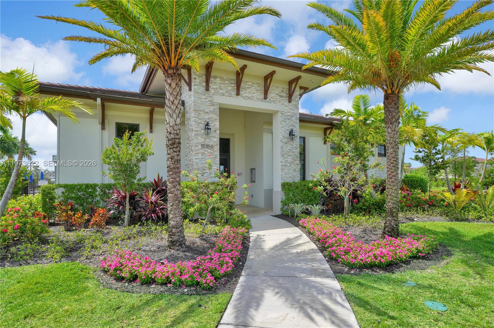 ENCLAVE SOUTH PHASE 2 - Residential