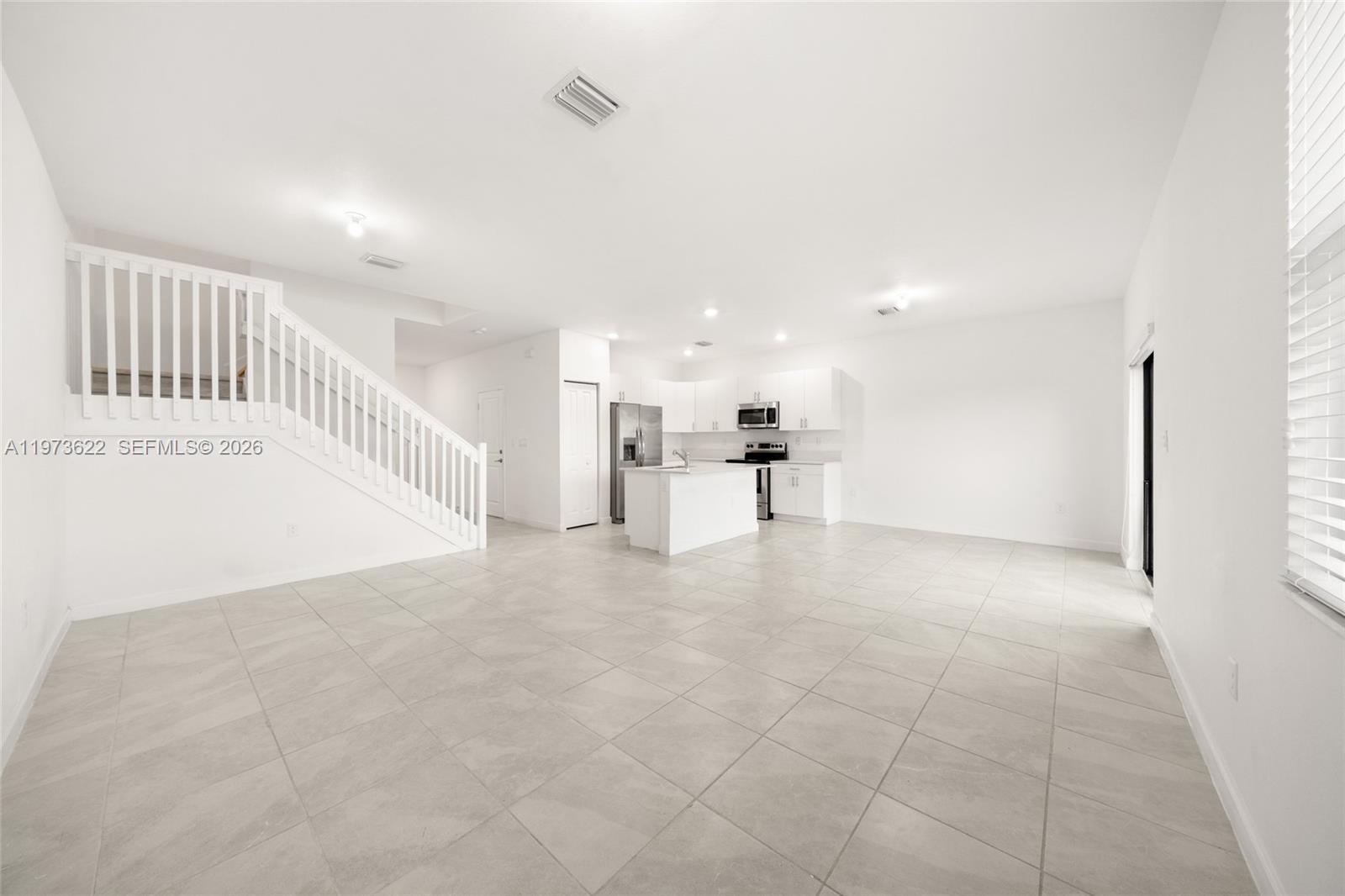 ENCLAVE SOUTH PHASE 2 - Residential