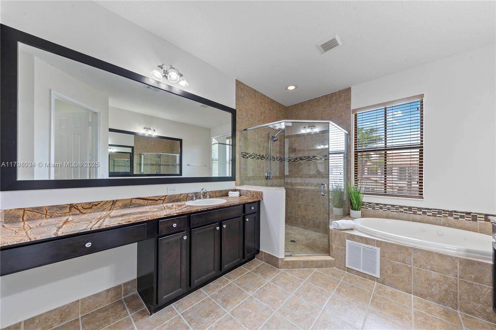 MONTERRA - Residential