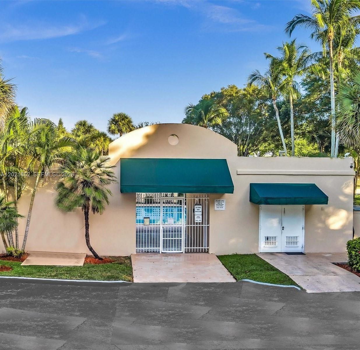 KENDALL CENTER - Residential