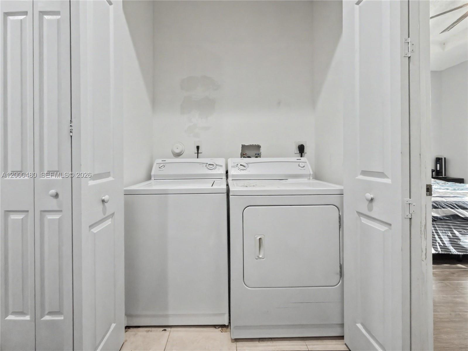 MARBELLA BAY - Residential