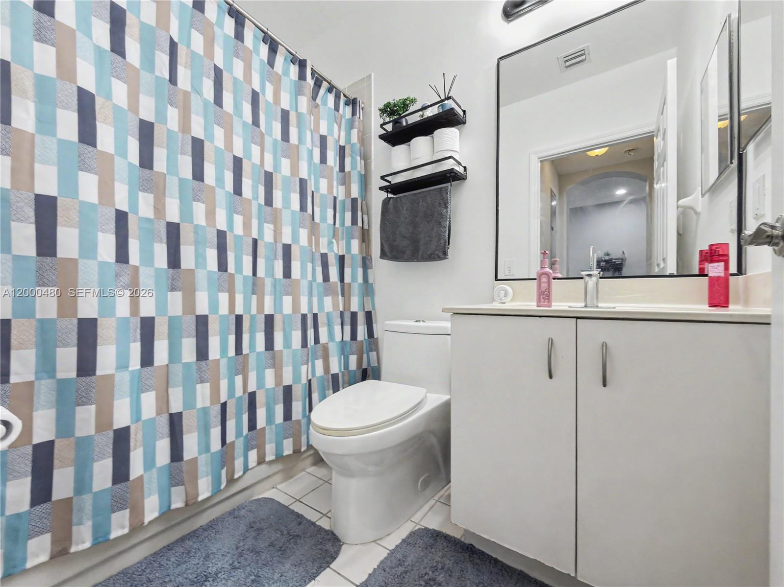 MARBELLA BAY - Residential