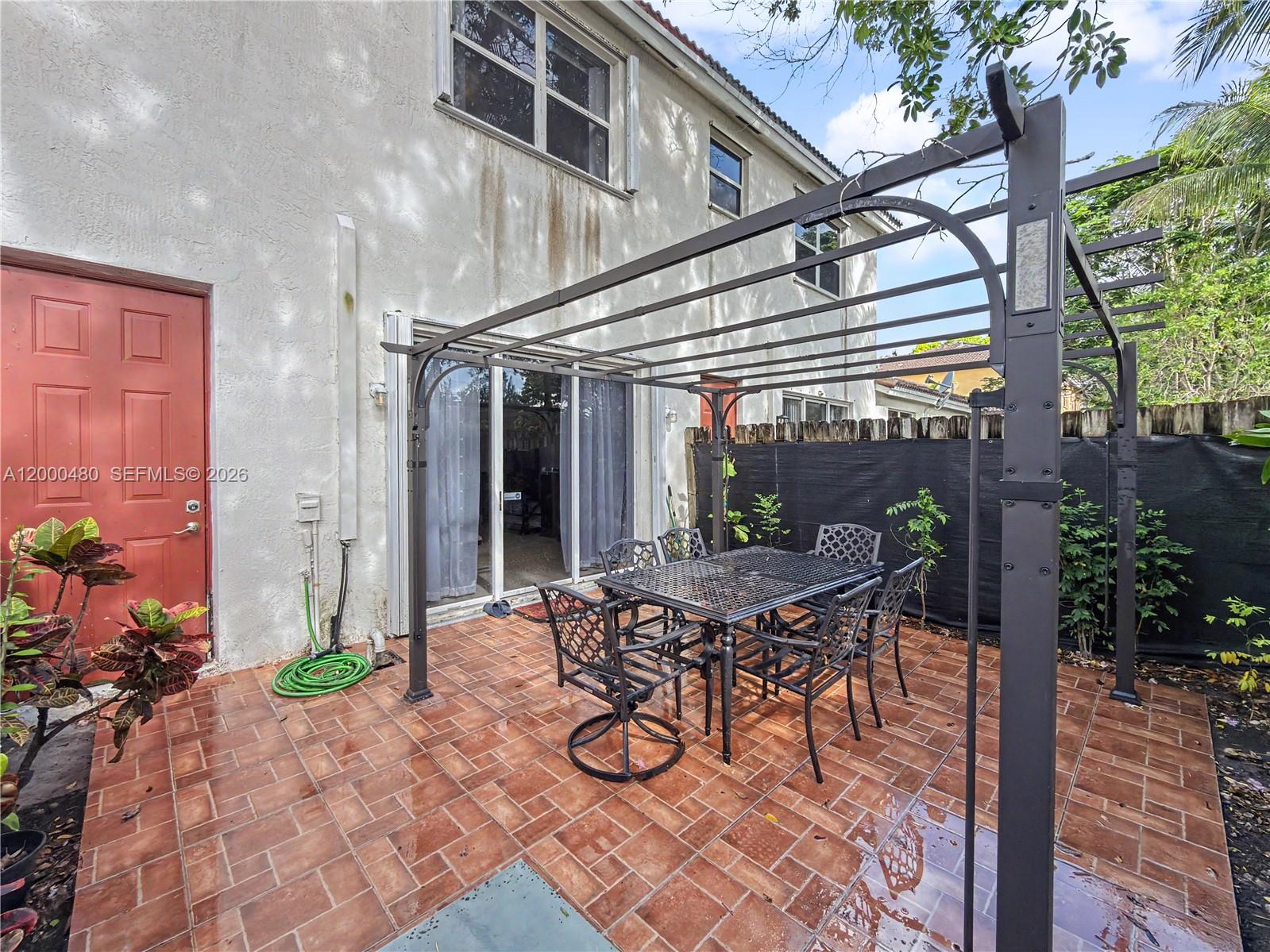 MARBELLA BAY - Residential