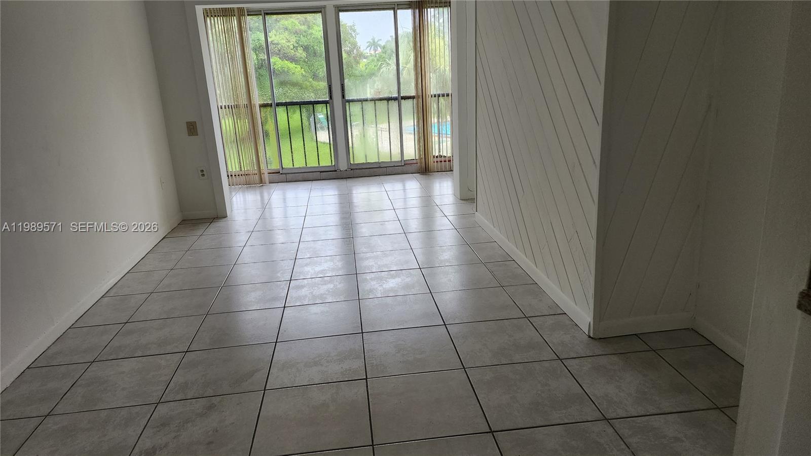 CASTILLIAN CLUB CONDO - Residential Lease