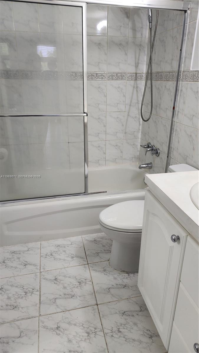 CASTILLIAN CLUB CONDO - Residential Lease