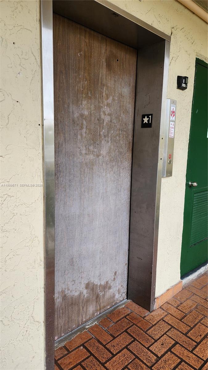 CASTILLIAN CLUB CONDO - Residential Lease