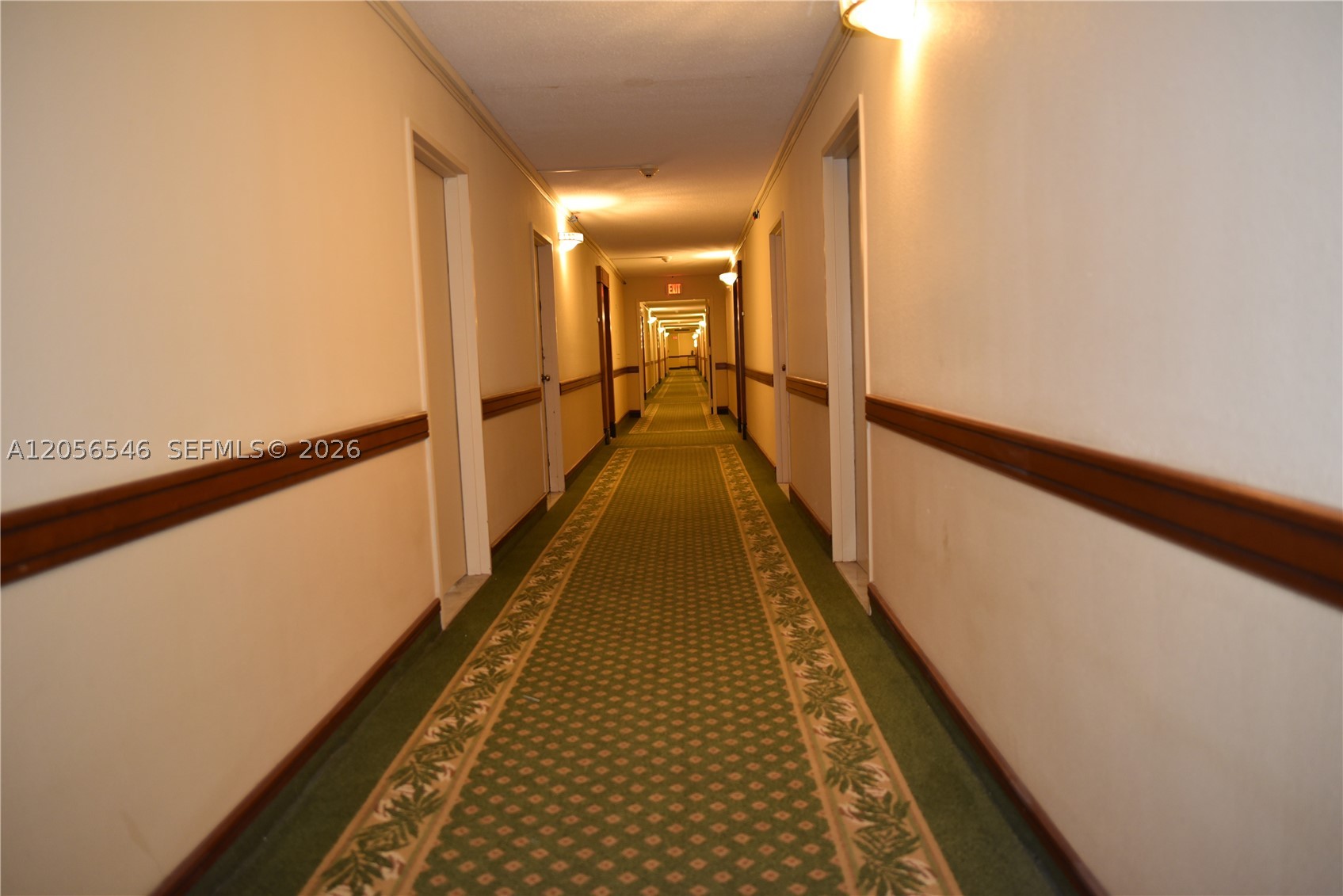 5555 Collins Ave 8K