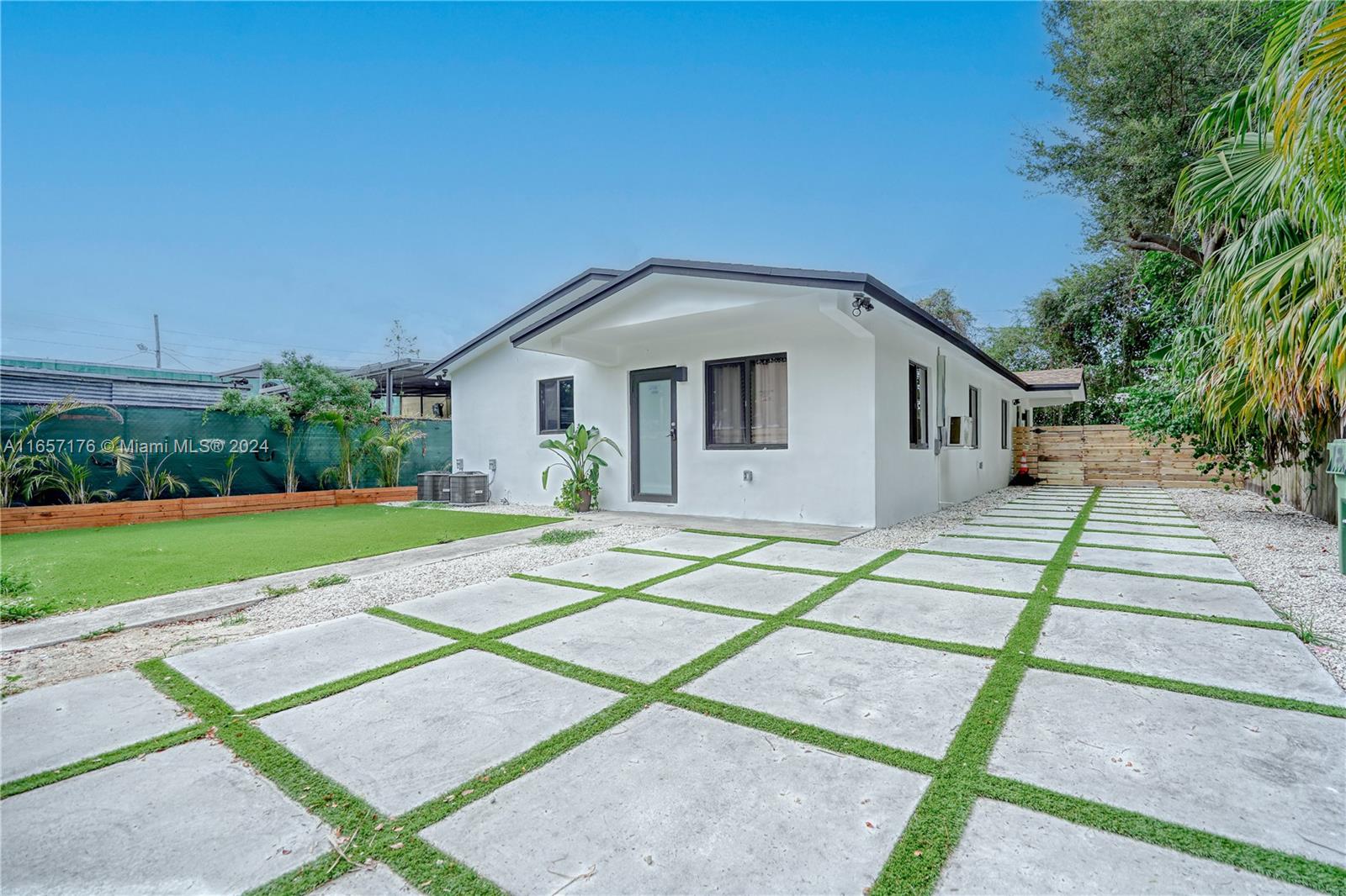 SHADOWLAWN EXTENSION SUB - Residential Income