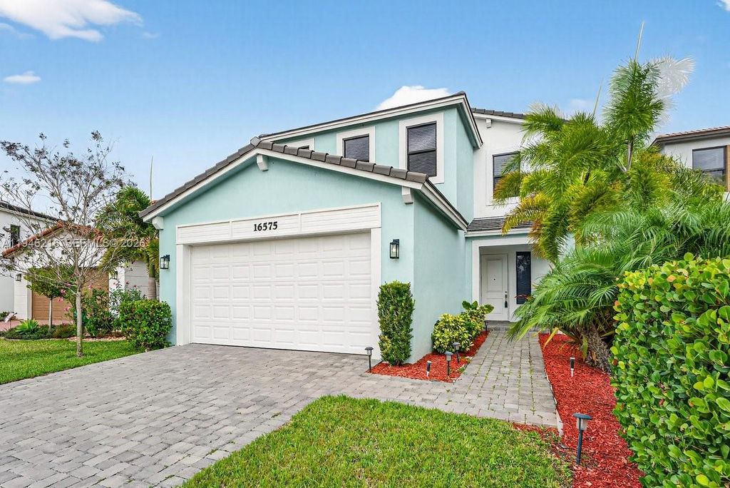 Photo of 16575 Cove Rd, Westlake, FL 33470 (MLS # A11945216)