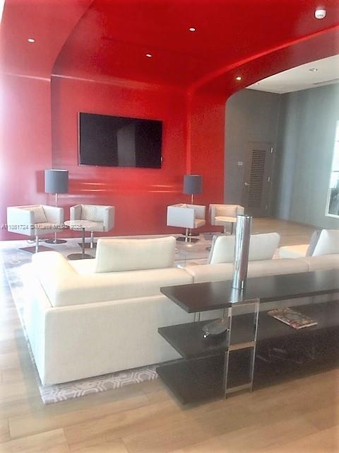 MILLECENTO - Residential Lease