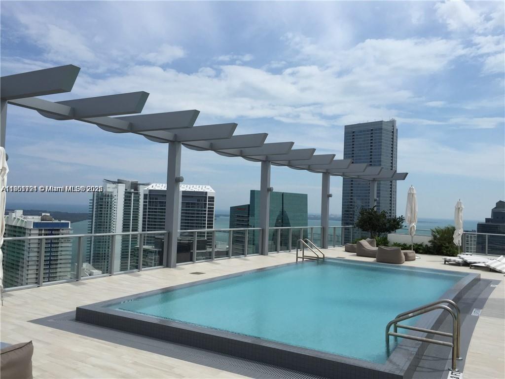 MILLECENTO - Residential Lease