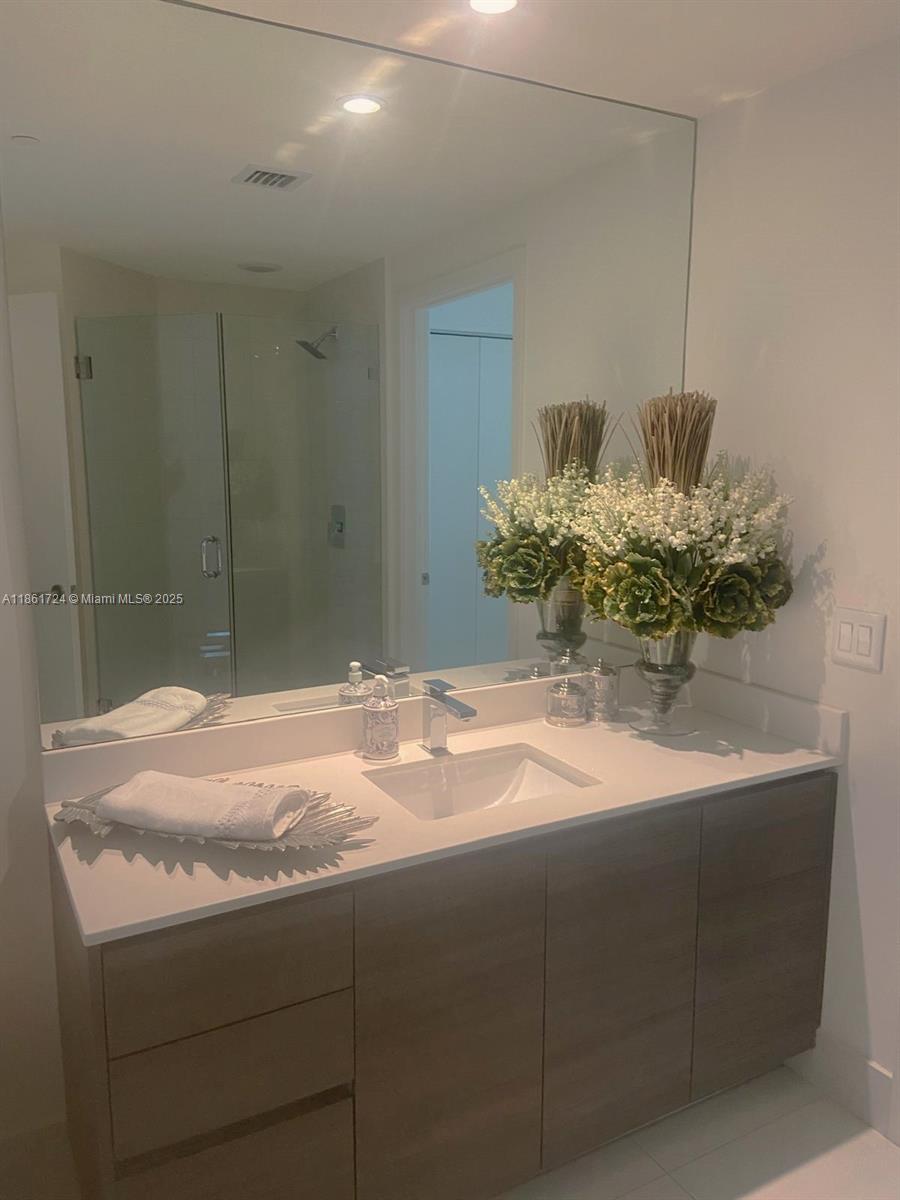 MILLECENTO - Residential Lease