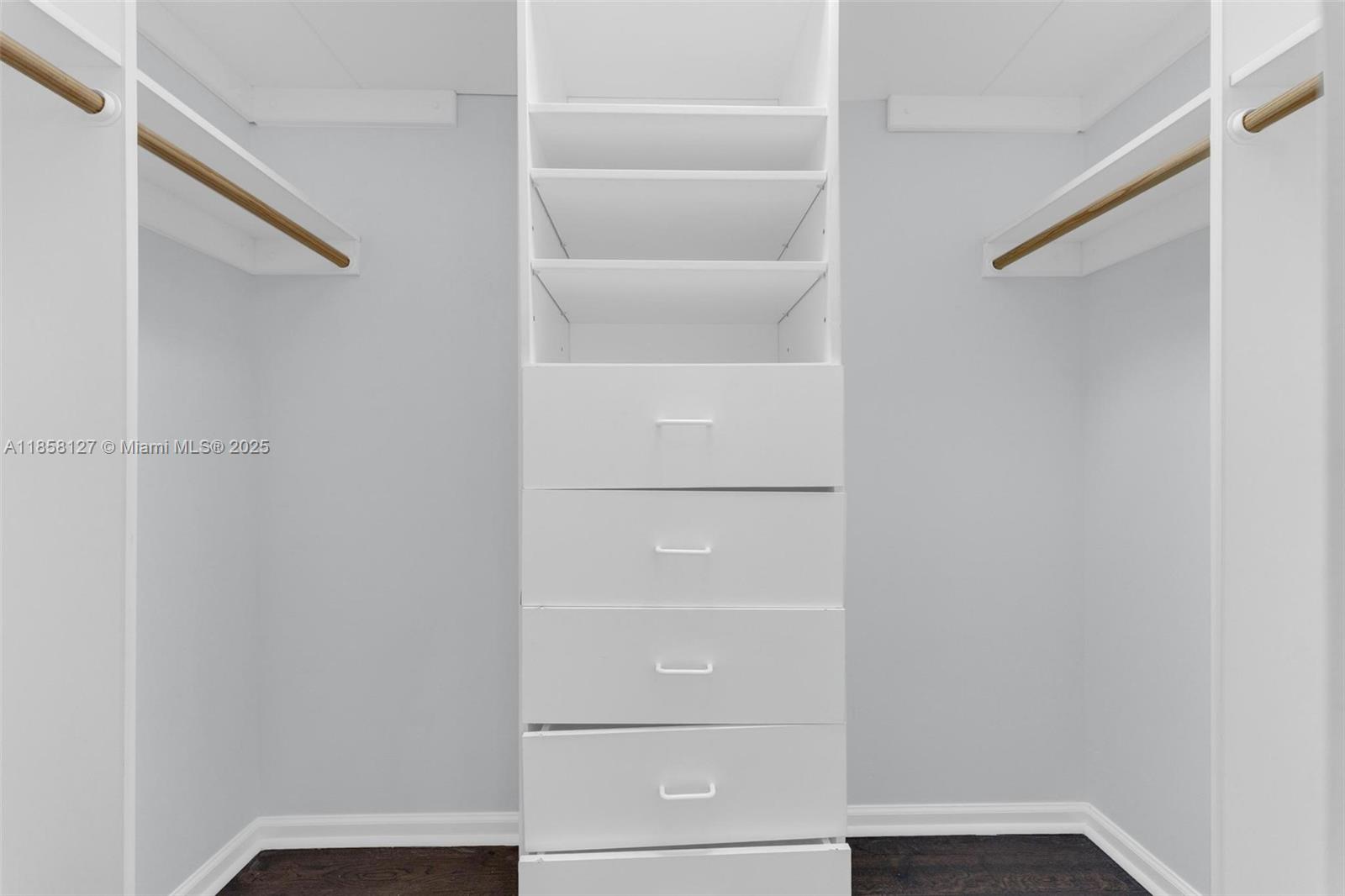 SECTOR 7 - PARCELS F G H - Residential Lease
