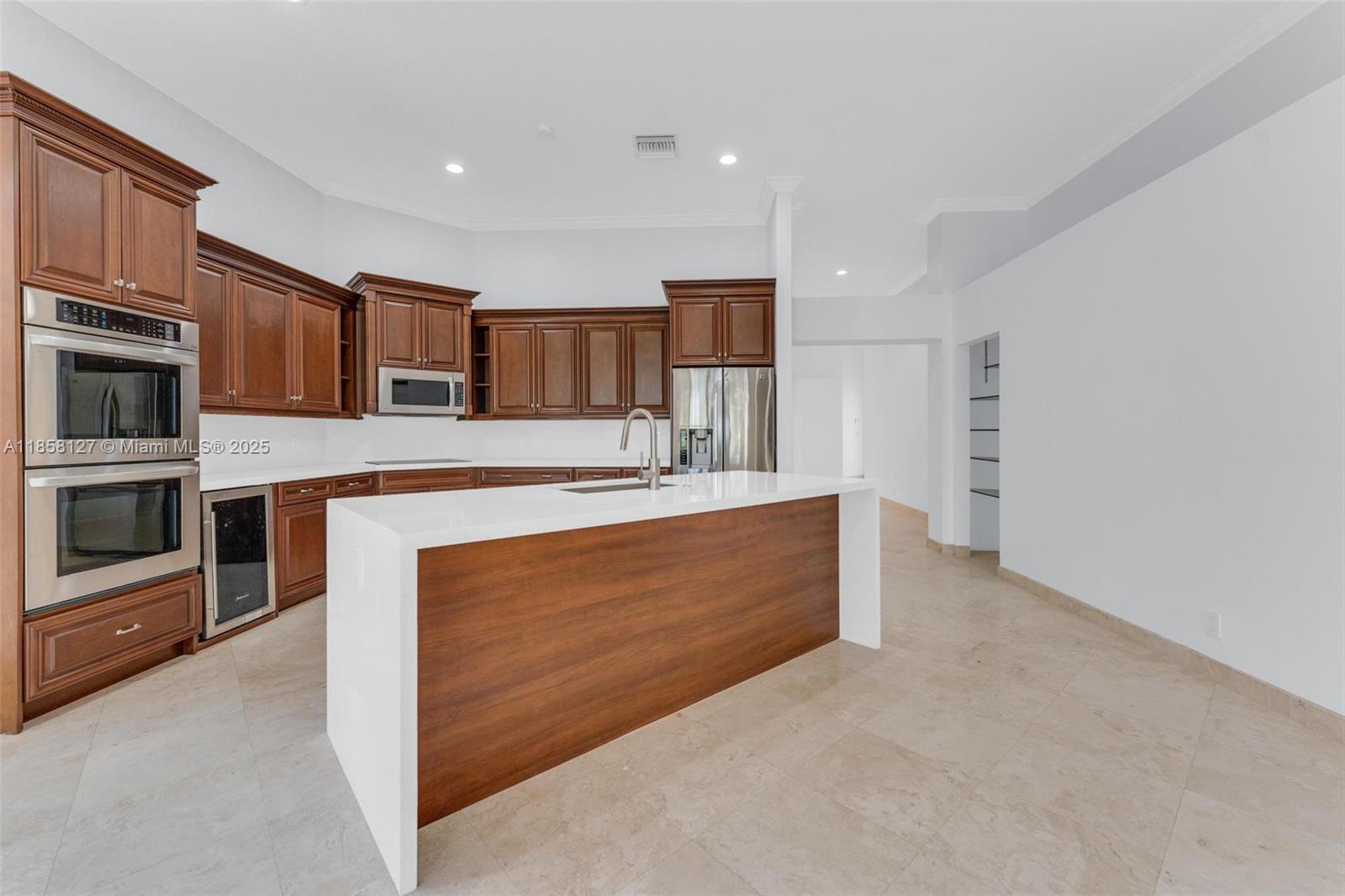 SECTOR 7 - PARCELS F G H - Residential Lease