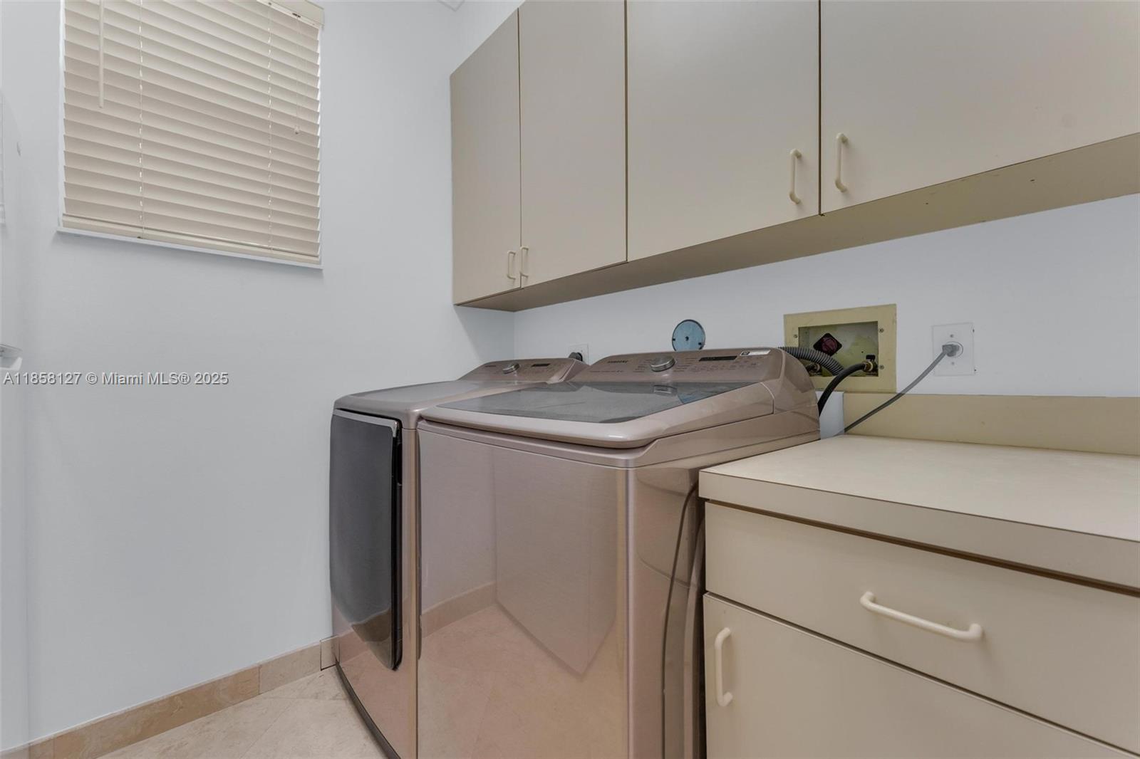 SECTOR 7 - PARCELS F G H - Residential Lease