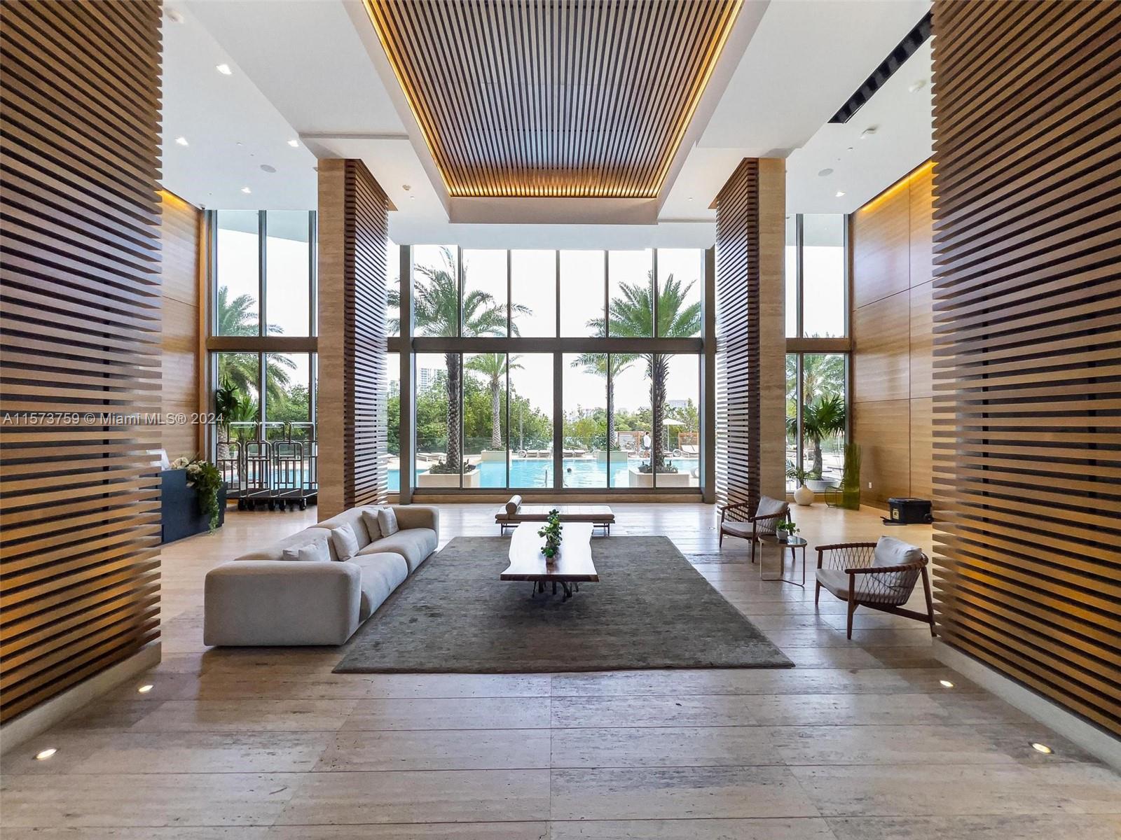 THE HARBOUR NORTH CONDO - Residential