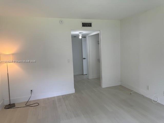RACQUET CLUB APARTMENTS A - Residential Lease