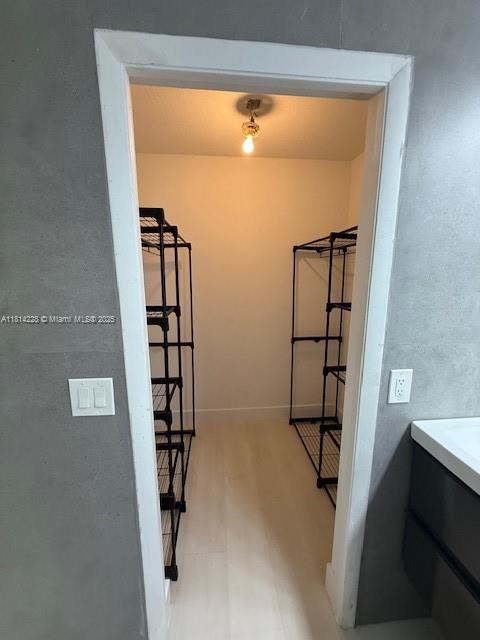 RACQUET CLUB APARTMENTS A - Residential Lease
