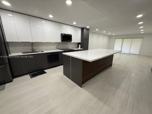 RACQUET CLUB APARTMENTS A - Residential Lease