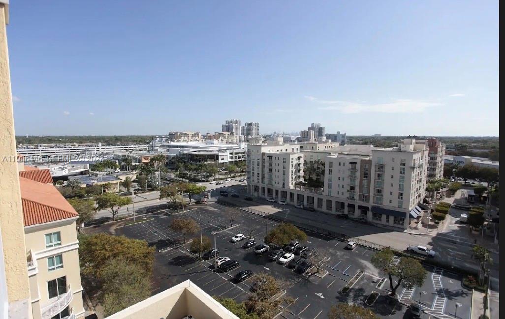 TOSCANO CONDO - Residential