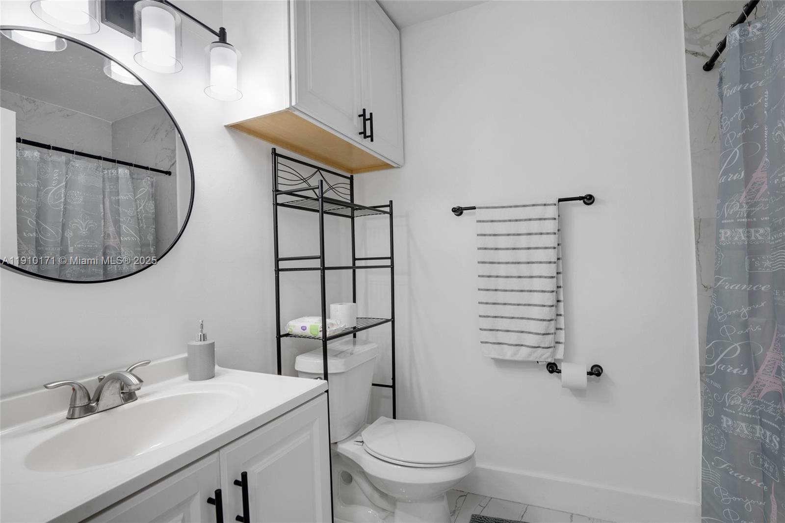 STRAWBERRY FIELD SUB - Residential Lease