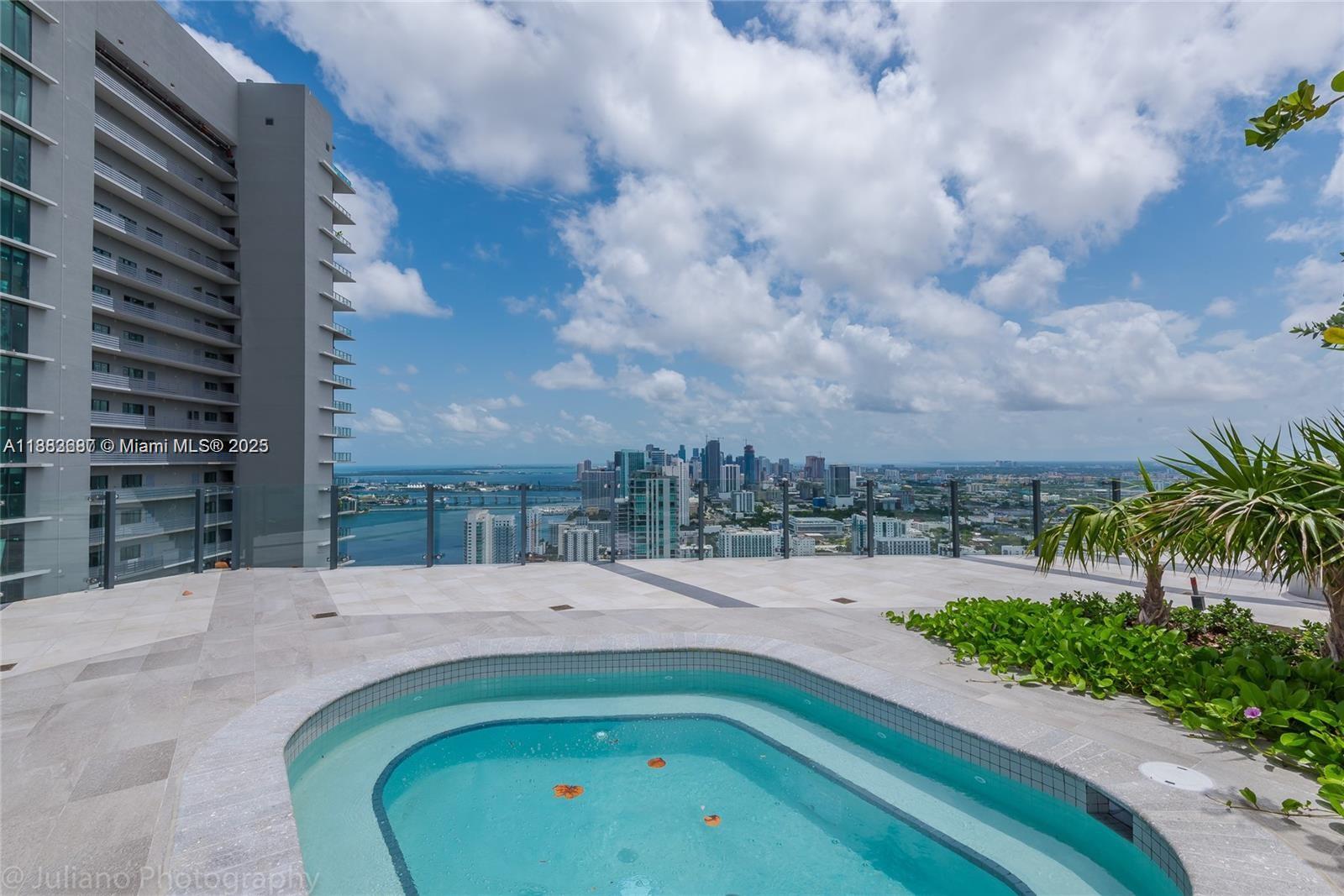 PARAISO BAYVIEWS CONDO - Residential Lease