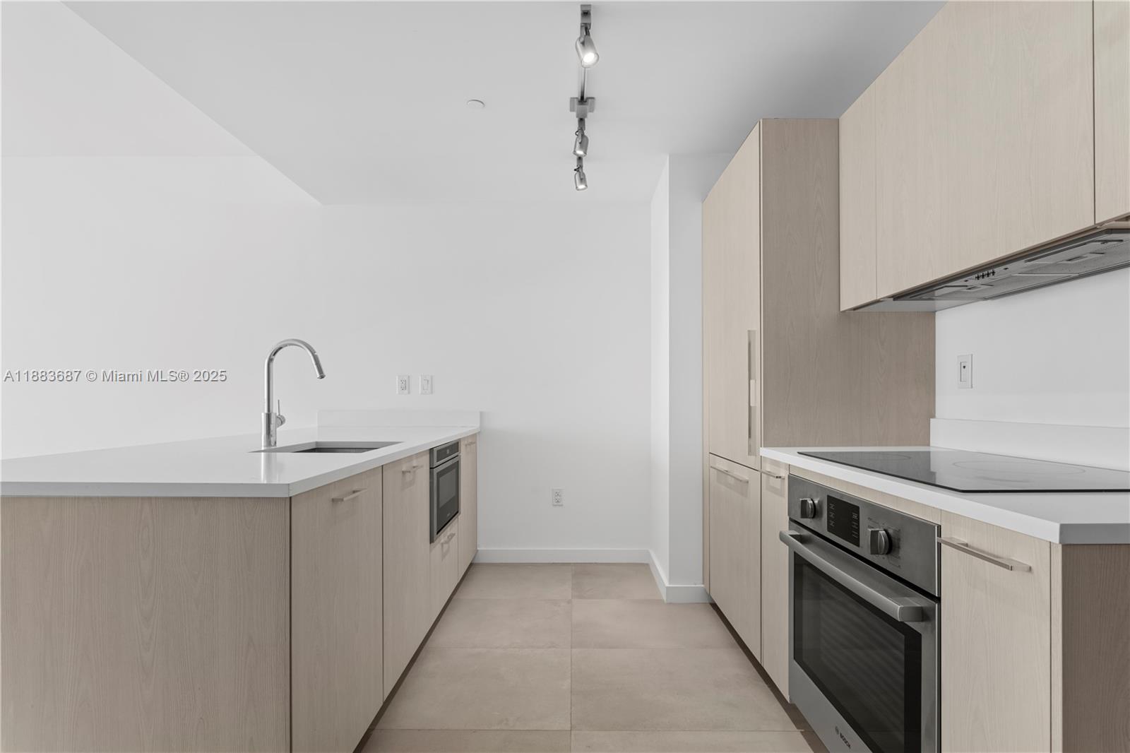 PARAISO BAYVIEWS CONDO - Residential Lease