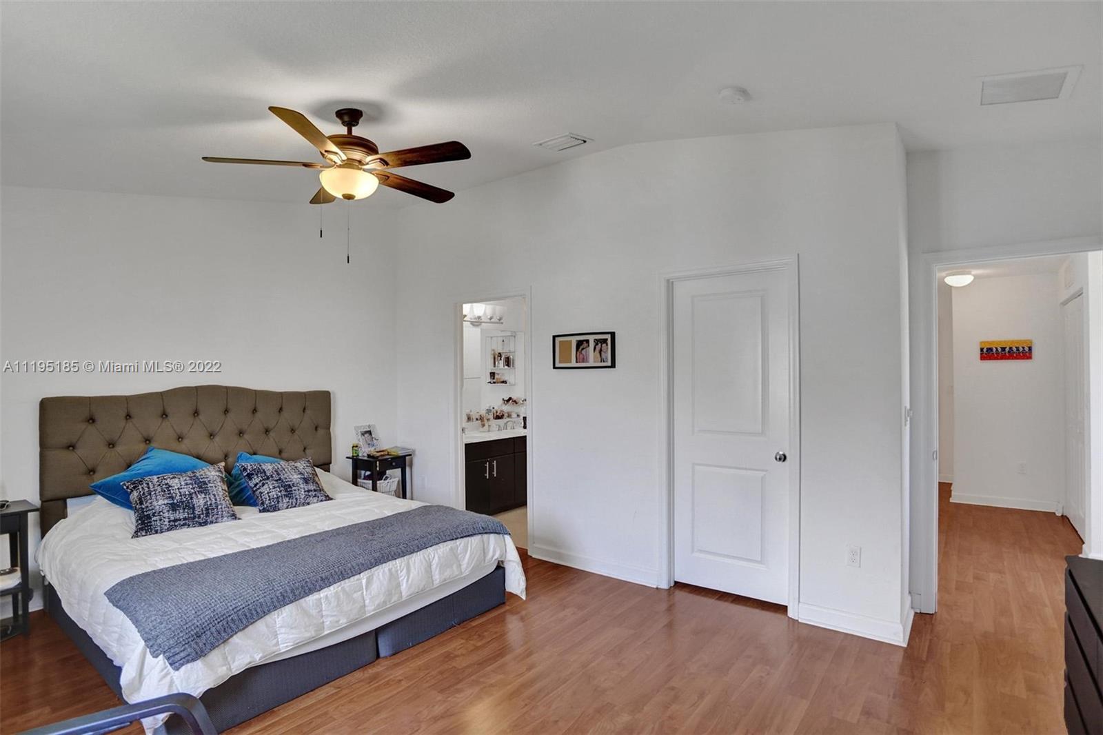 CHAMPION LAKES - Residential Lease