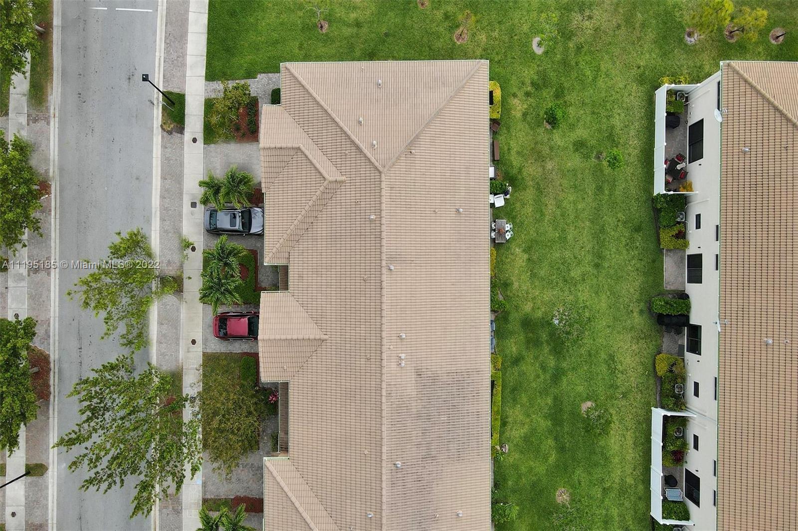 CHAMPION LAKES - Residential Lease