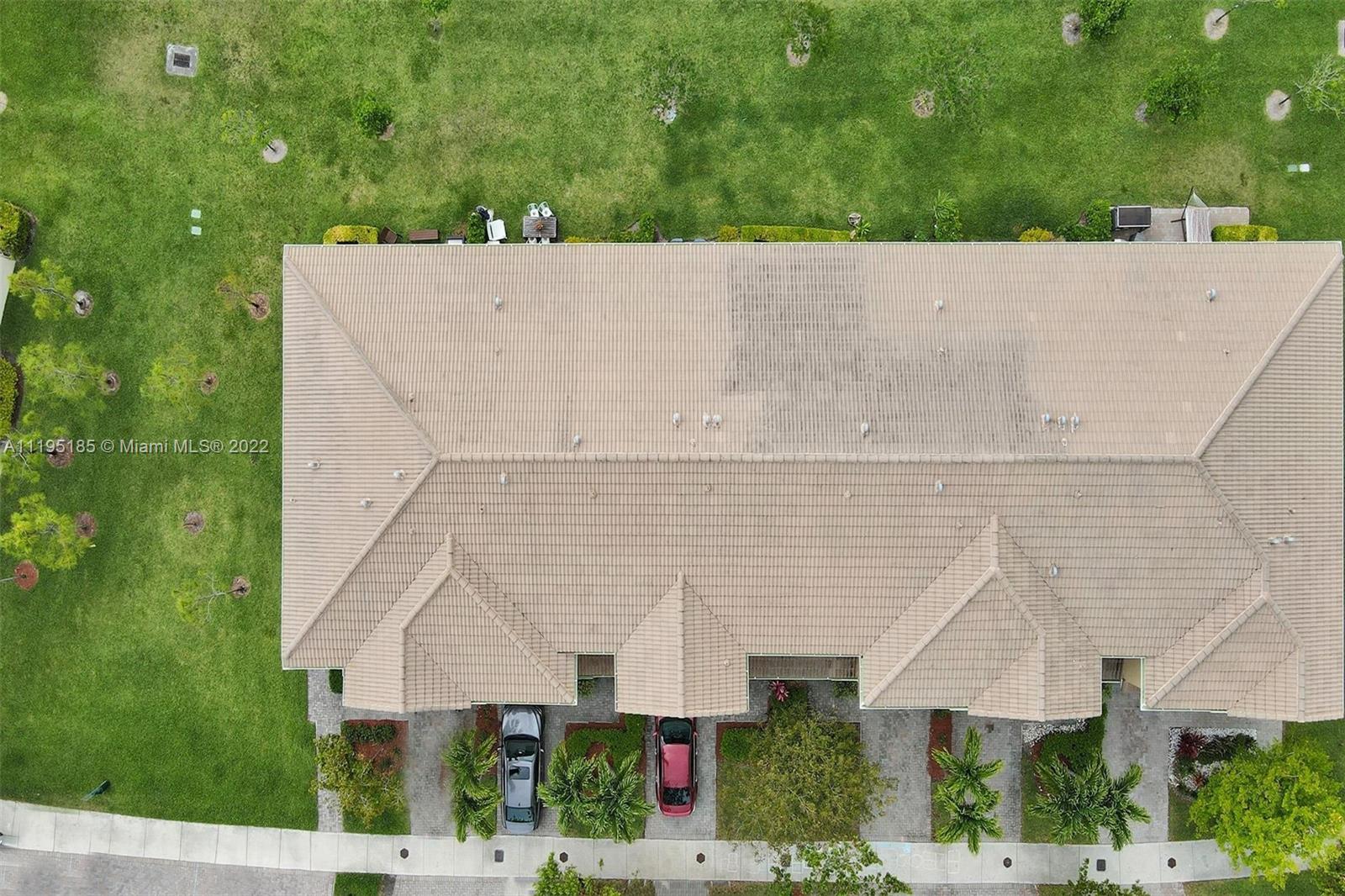 CHAMPION LAKES - Residential Lease