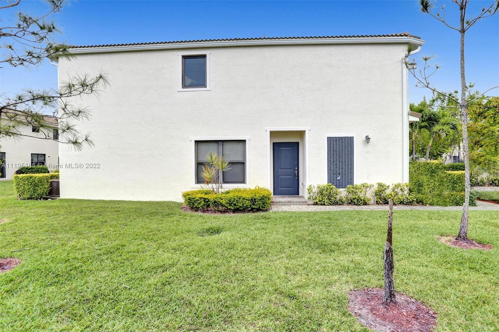 CHAMPION LAKES - Residential Lease