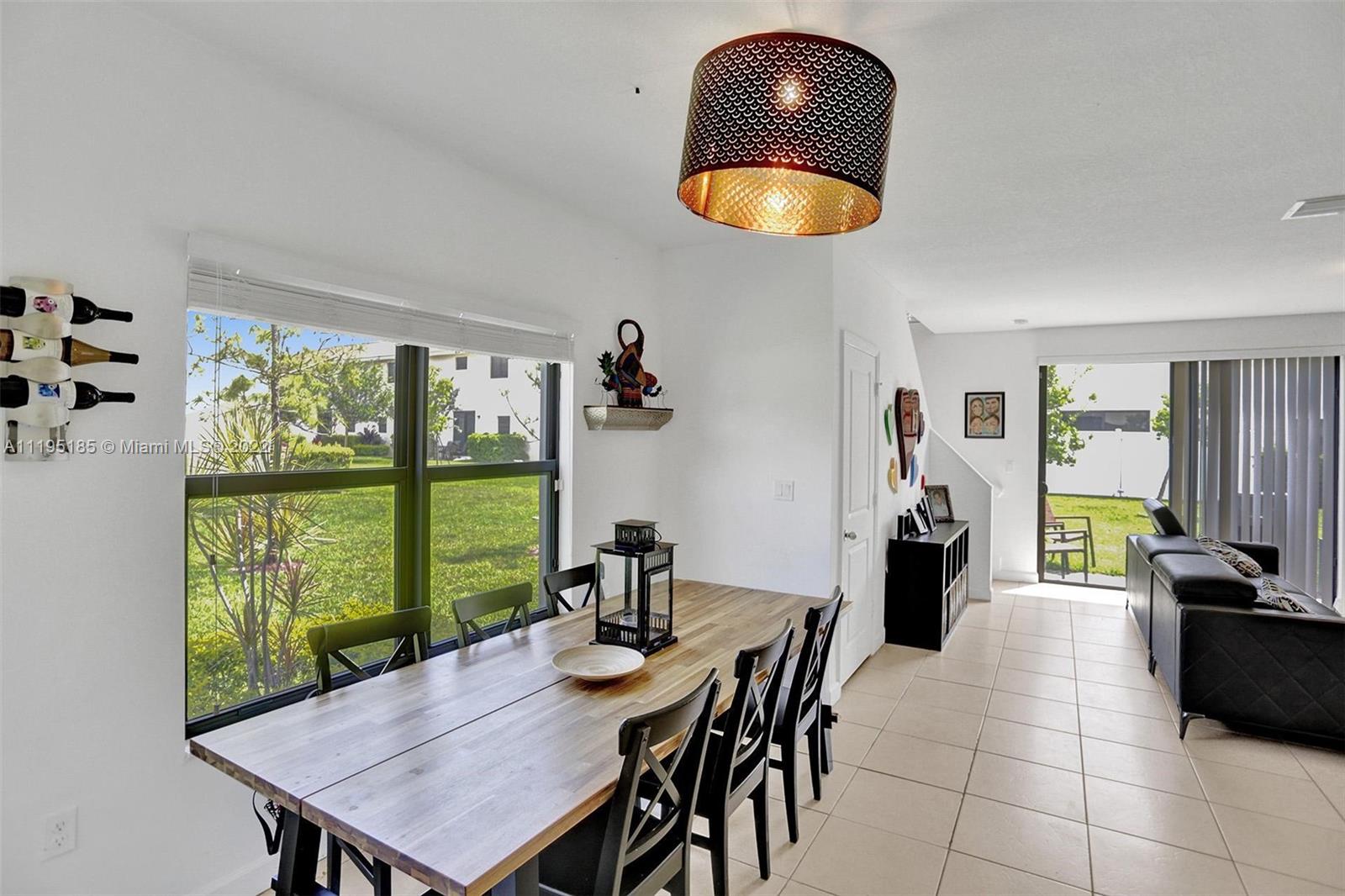 CHAMPION LAKES - Residential Lease
