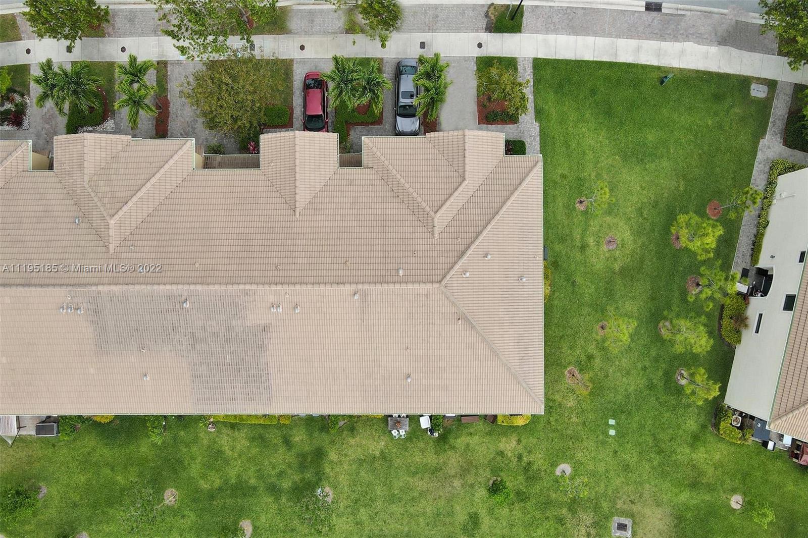 CHAMPION LAKES - Residential Lease