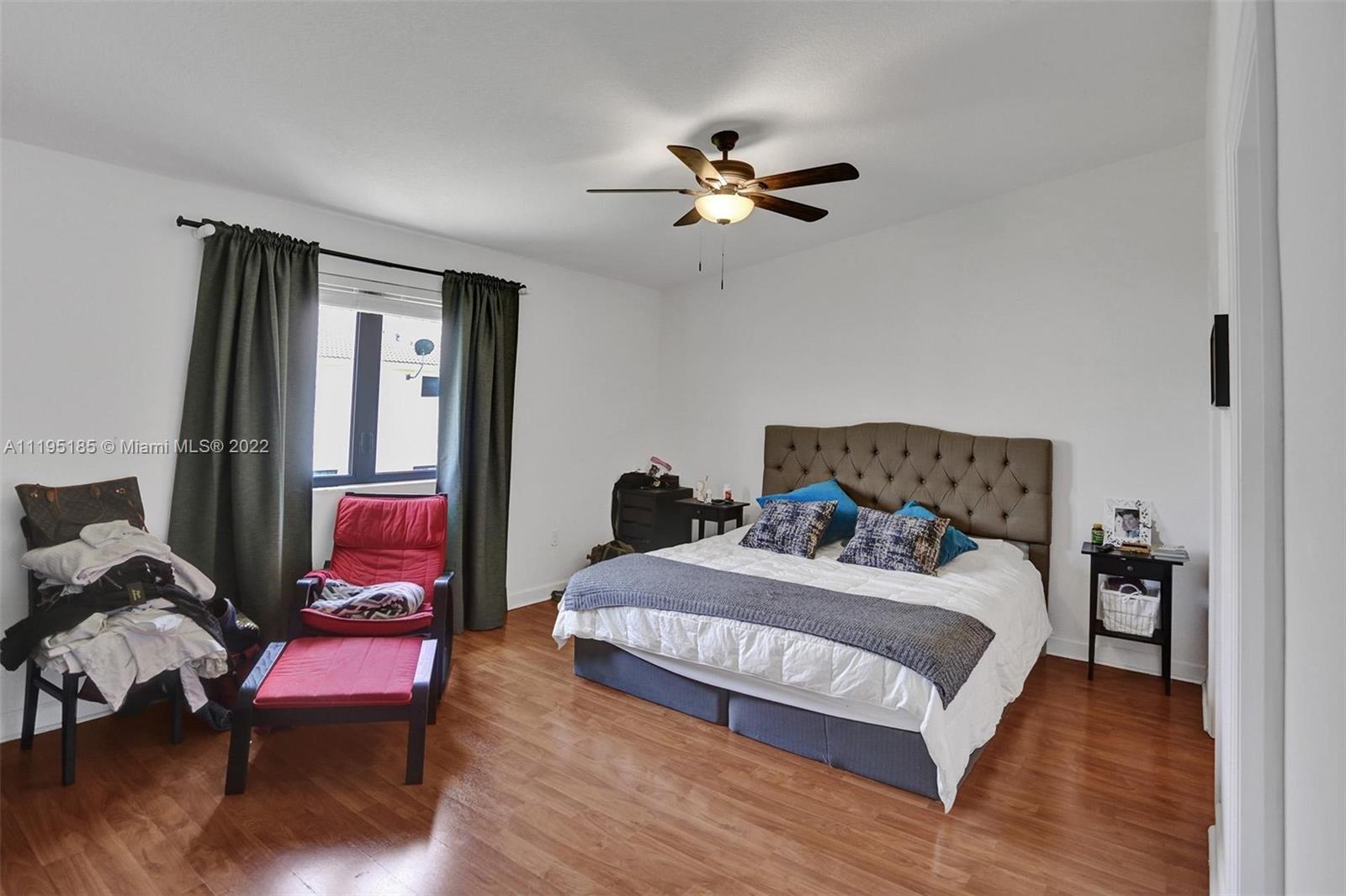 CHAMPION LAKES - Residential Lease