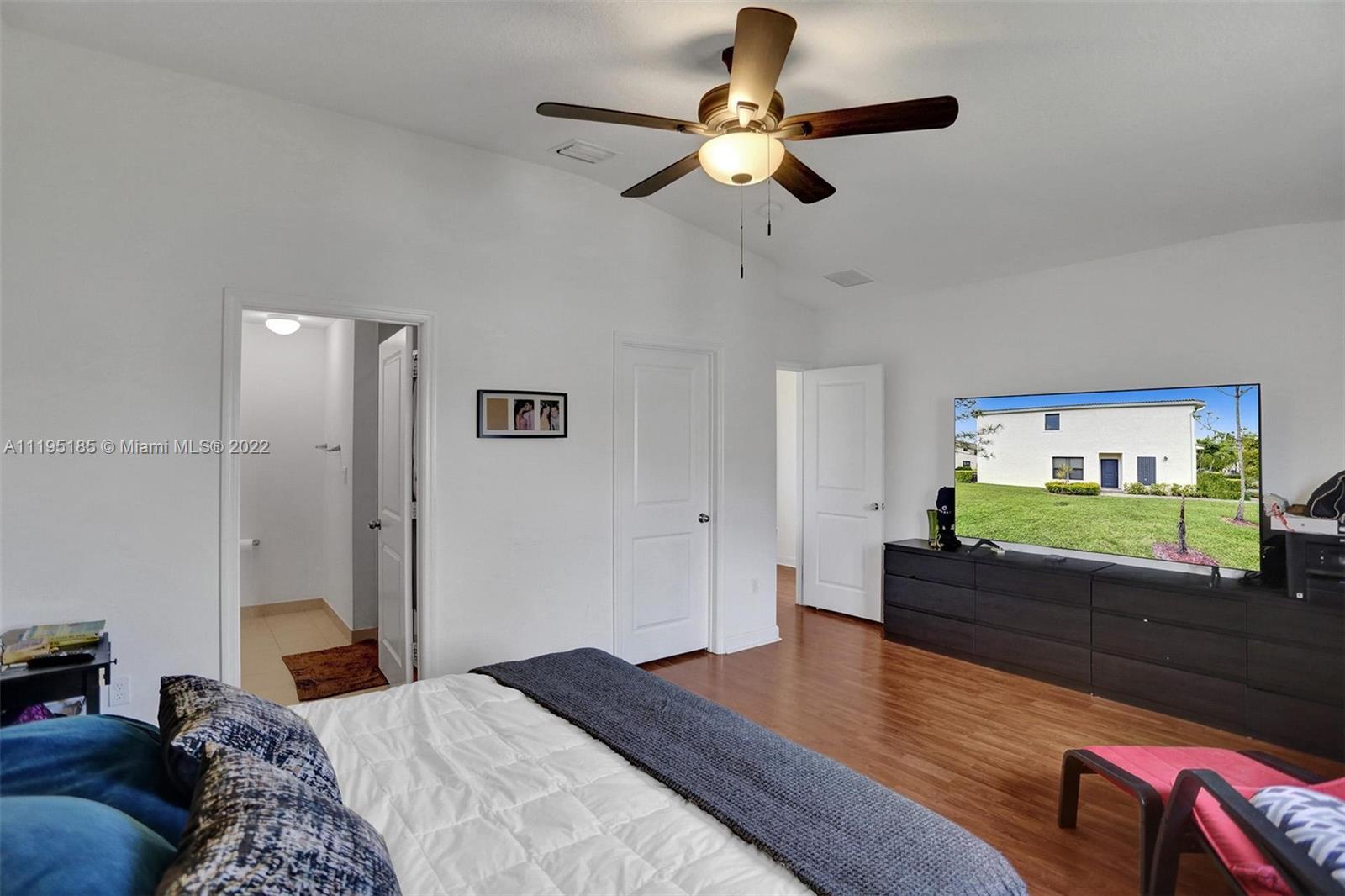 CHAMPION LAKES - Residential Lease