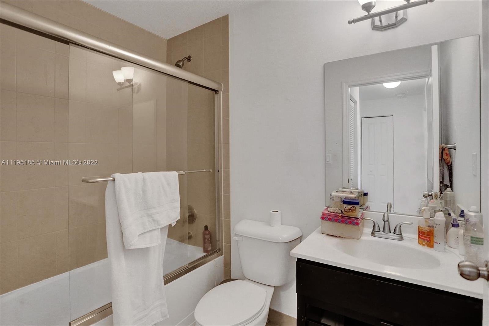 CHAMPION LAKES - Residential Lease