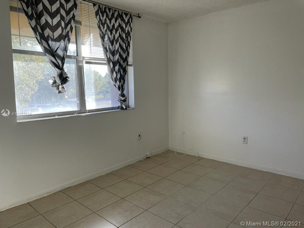 WOODLANDS TOWNHOUSE CONDO - Residential Lease