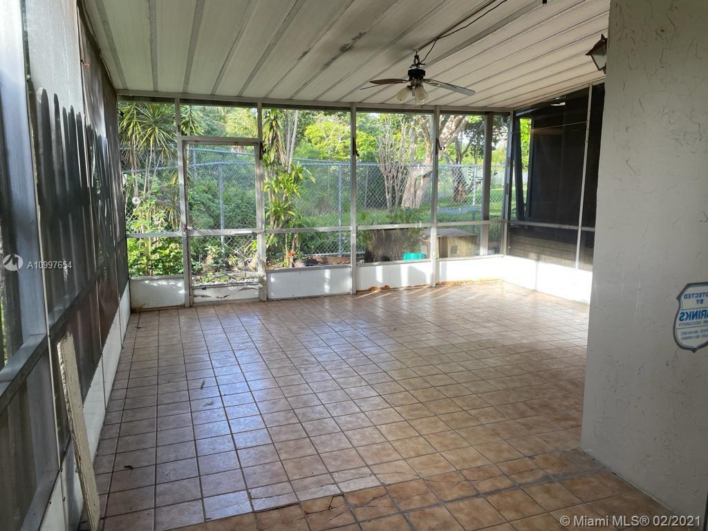 WOODLANDS TOWNHOUSE CONDO - Residential Lease