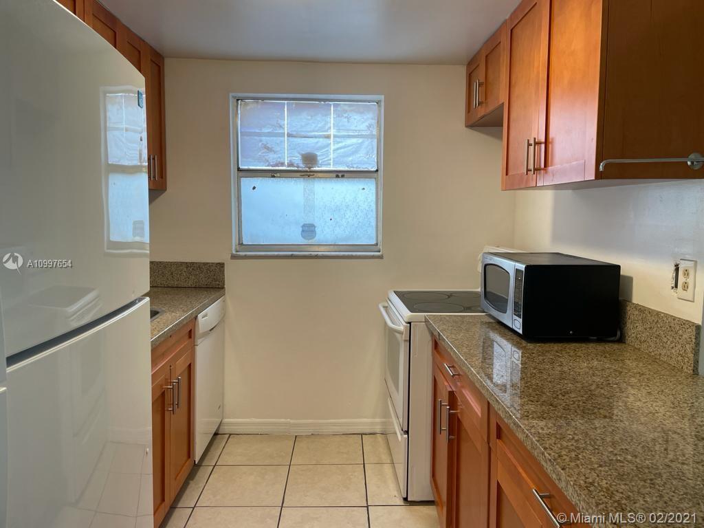 WOODLANDS TOWNHOUSE CONDO - Residential Lease