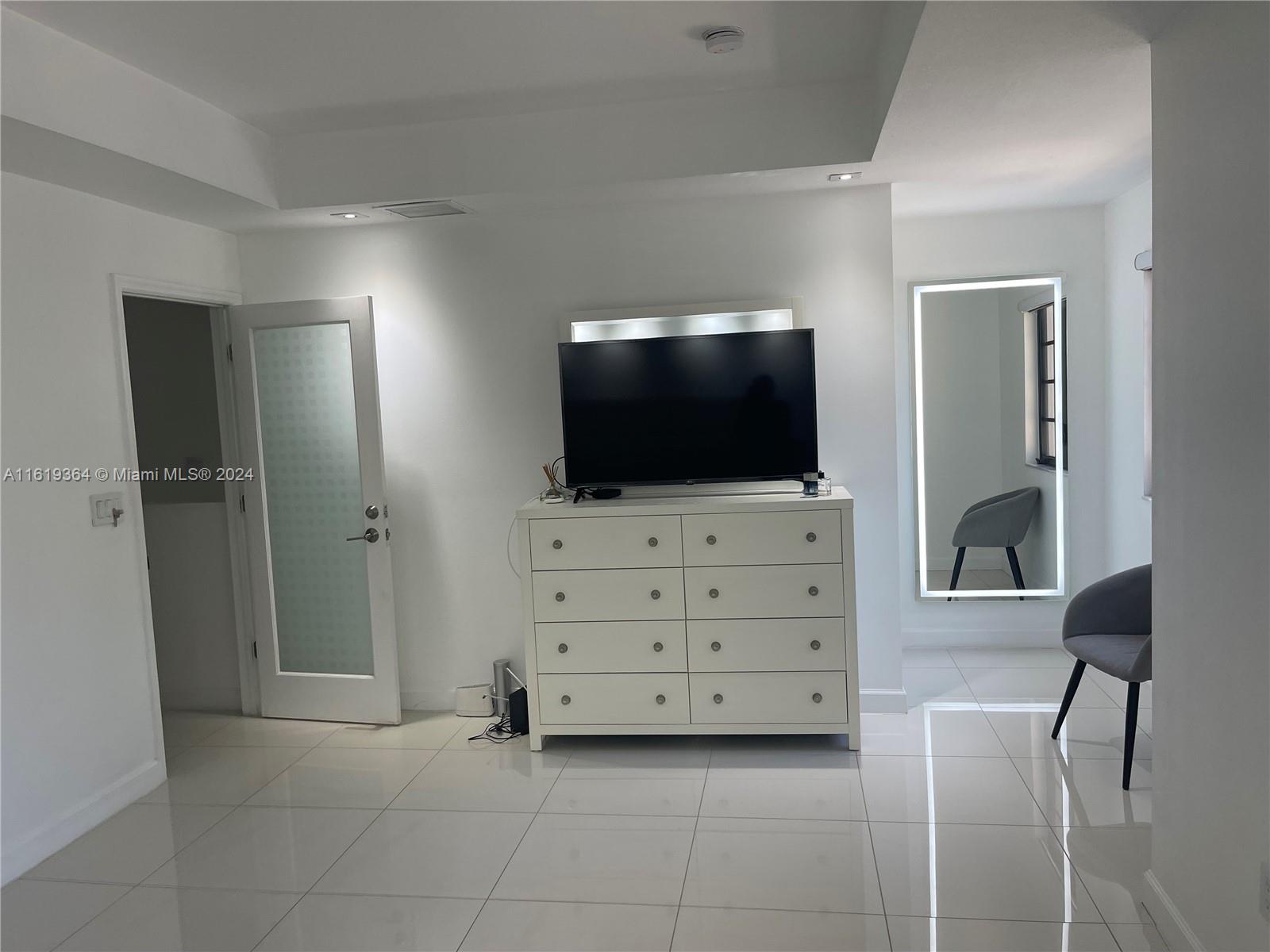 CHAMPION LAKES - Residential