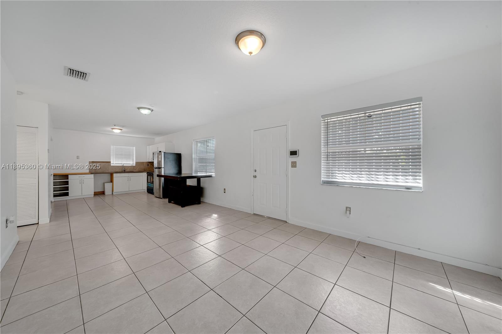 285 NW 39th St
